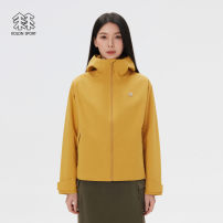 KOLON SPORT 2L可隆短款宽松透湿防水防风耐磨女款冲锋衣 驼色 