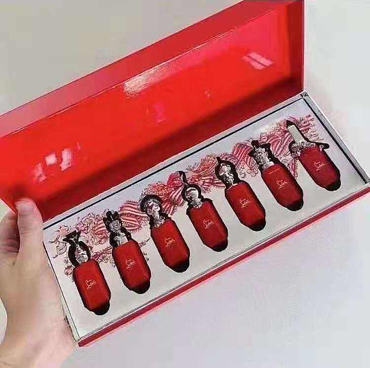 萝卜丁限量香水 9ml*7