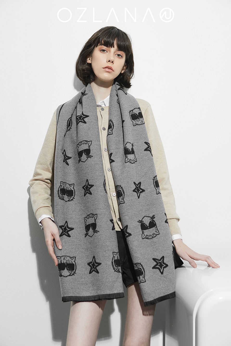 女款ozlana明星同款卡通围巾联名款萌宠羊毛围巾冬季百搭披肩